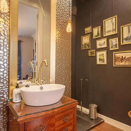 Amplio Y Elegante Con Diseño Vintage Apartamento