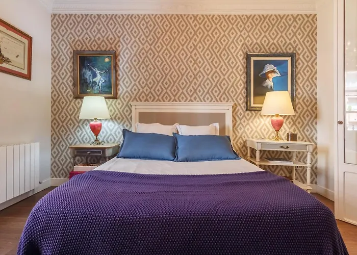 Amplio Y Elegante Con Diseño Vintage Portugalete