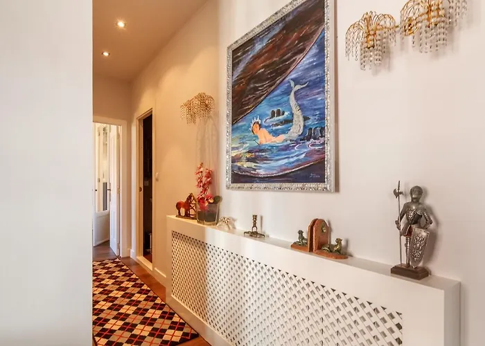 Amplio Y Elegante Con Diseño Vintage Portugalete