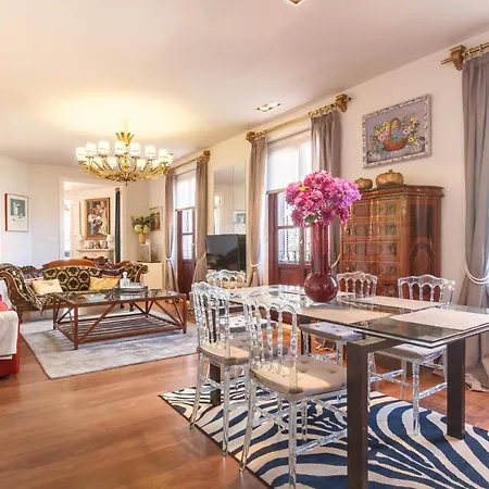 Amplio Y Elegante Con Diseno Vintage *