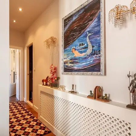 Amplio Y Elegante Con Diseno Vintage Portugalete